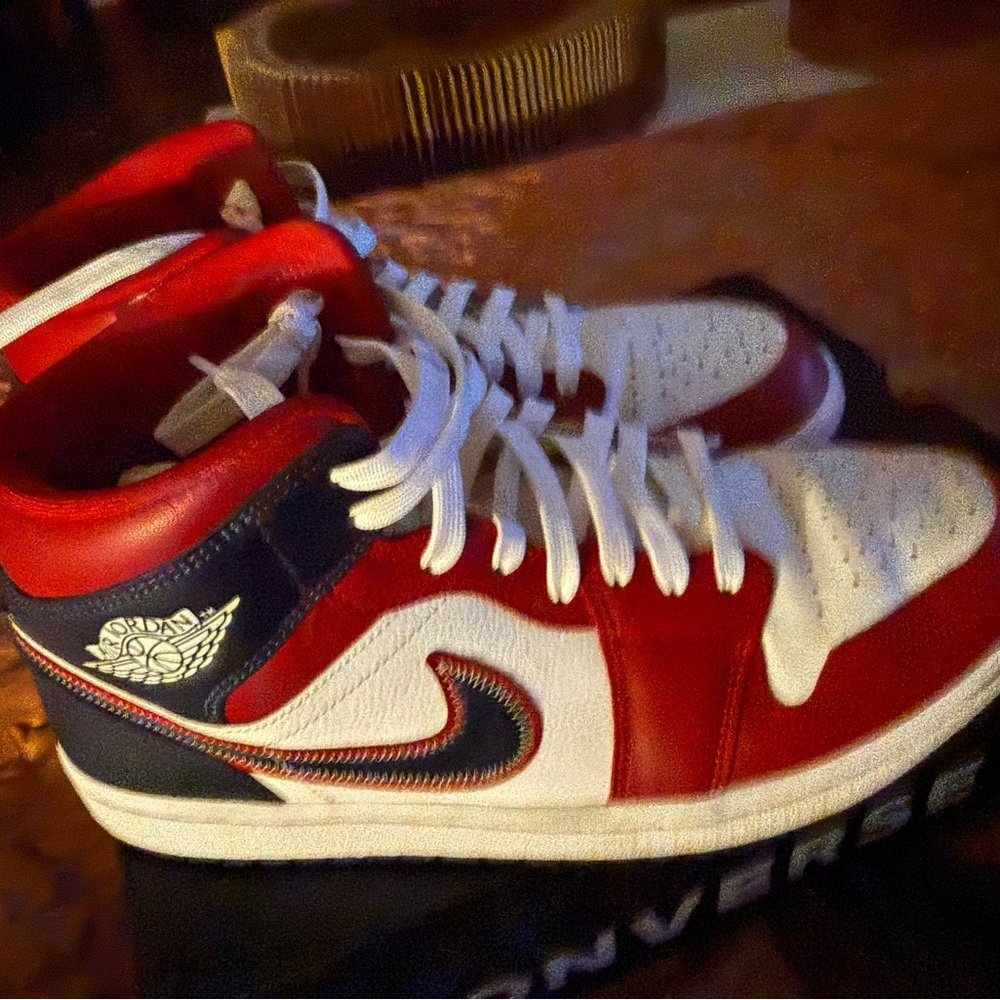 2021 Jordan 1 Red, White And Blue WMNS 9.5 DQ7648-600